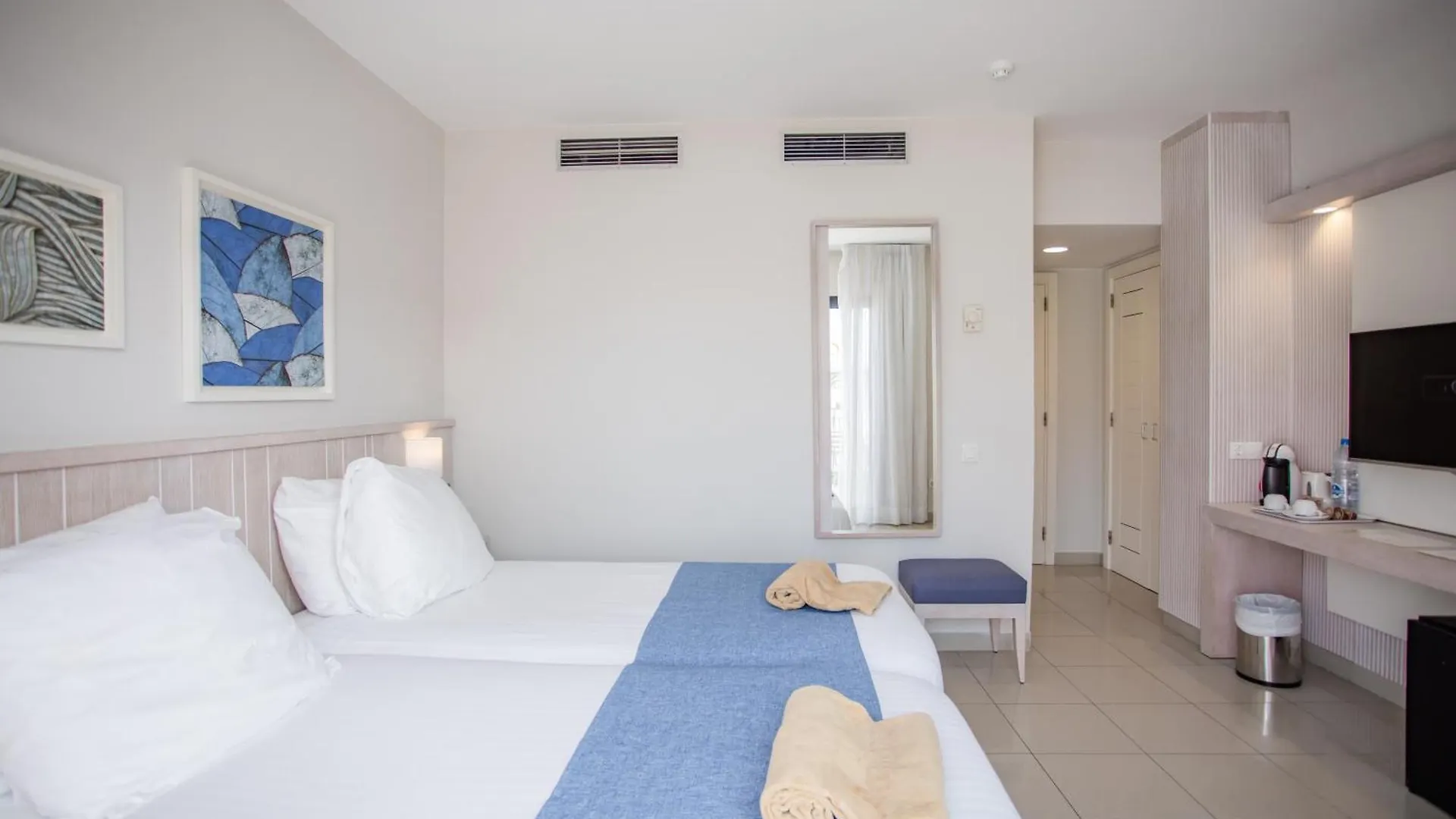 Caybeach ميلونيذاس إسبانيا